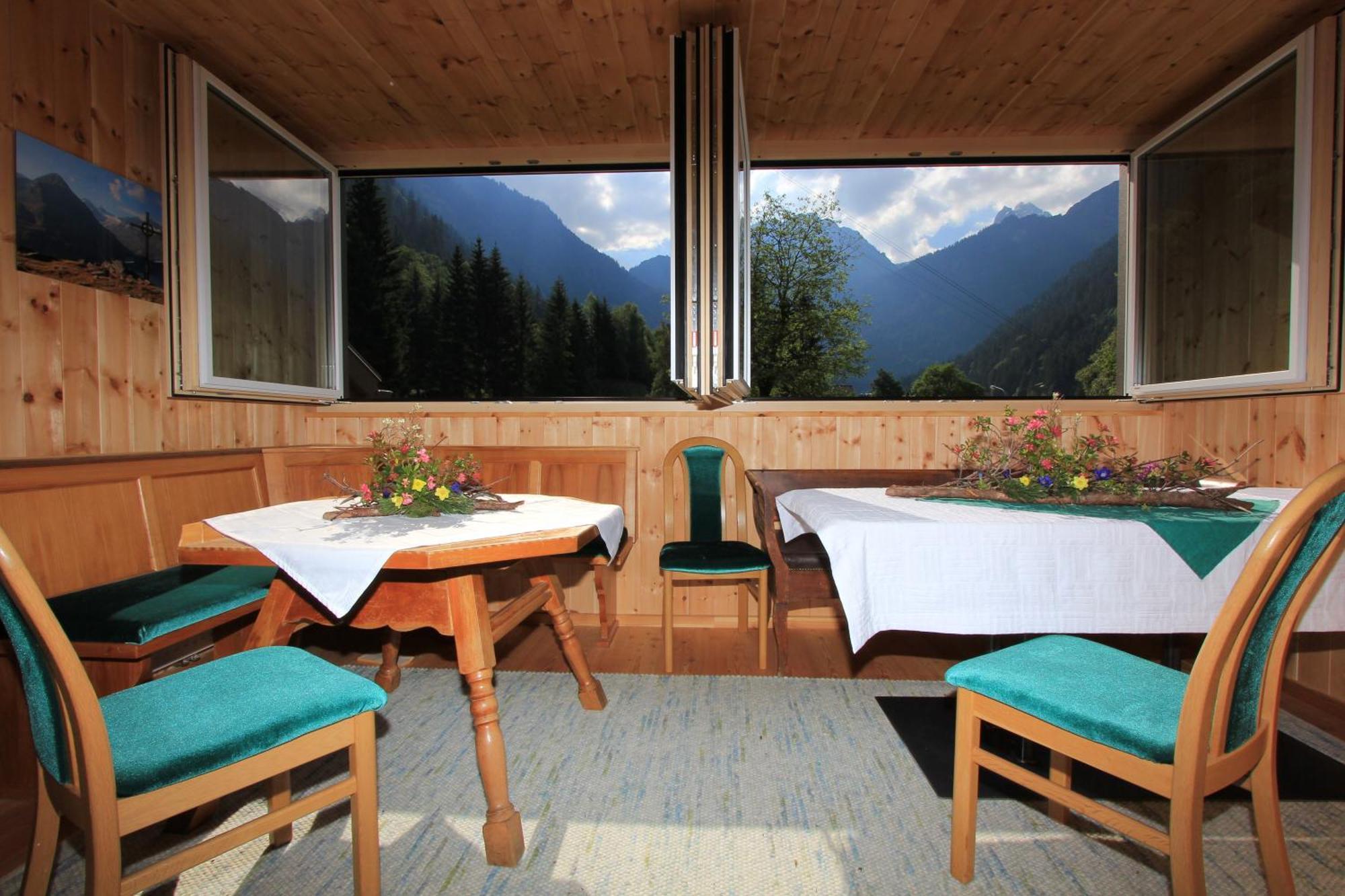 Bed and Breakfast Haus Am Rain Partenen Zewnętrze zdjęcie